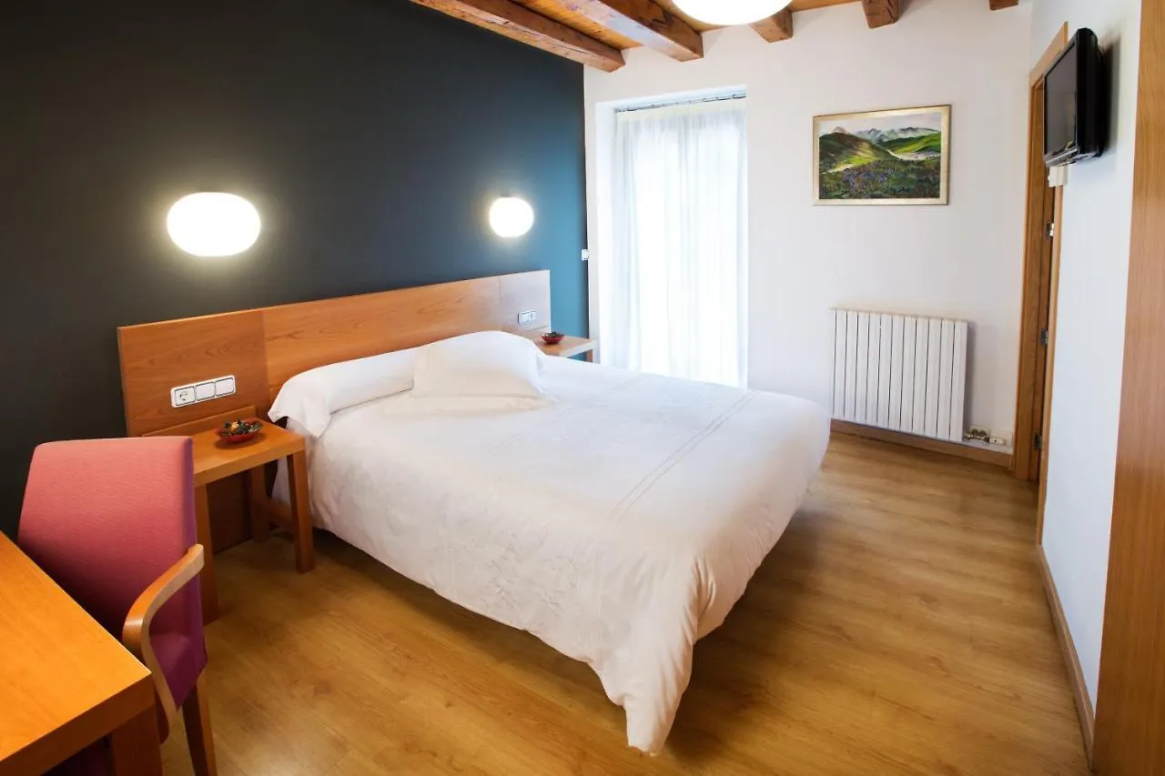 Allotjament Rural Cal Miquel Anserall  Hotel